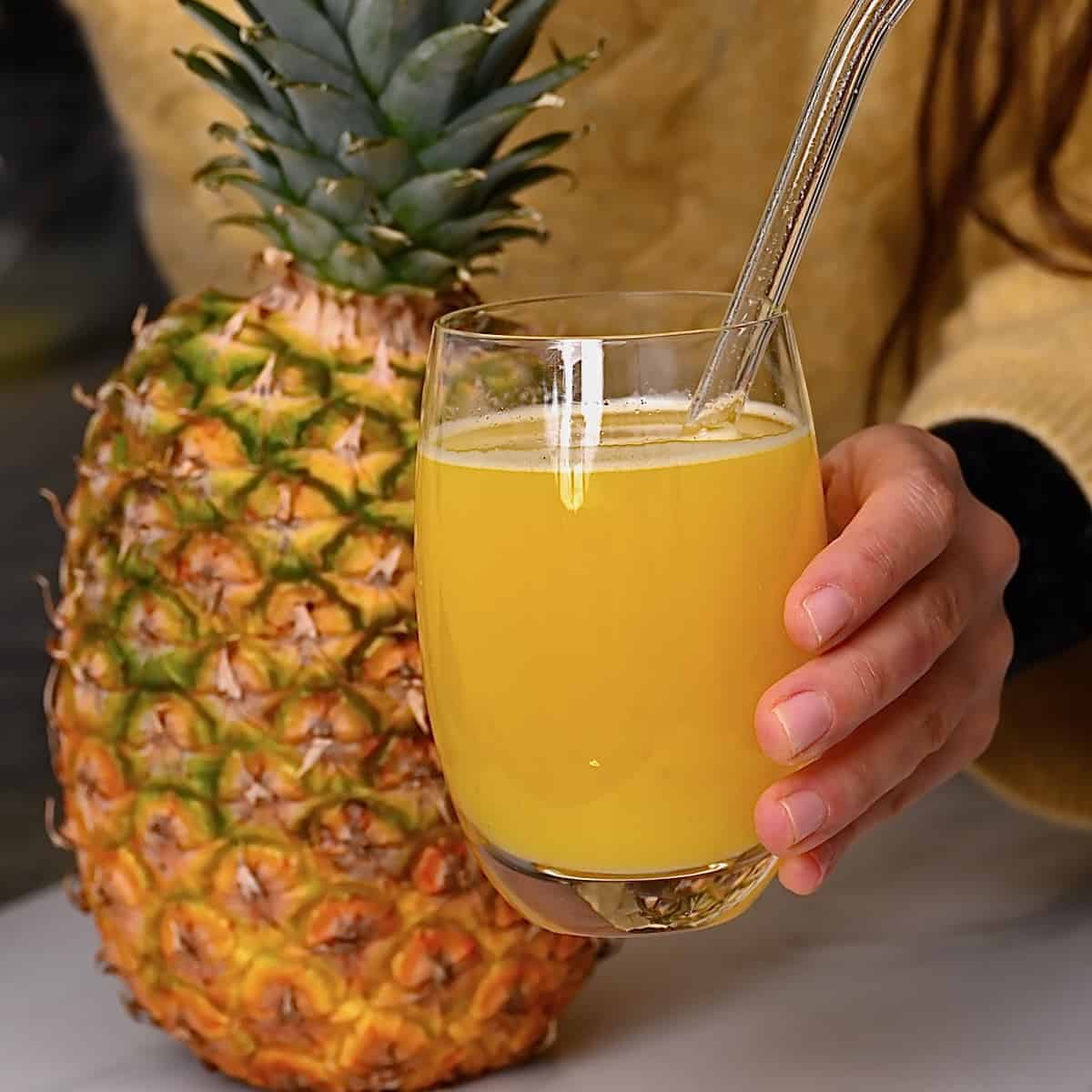Fresh Pineapple Ginger Juice: Easy Blender Method